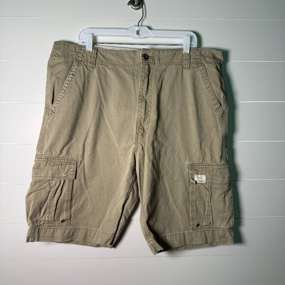 Levi's Red Tag Cargo Shorts, Tan/Khaki Sz 38 Men's - Picture 1 of 11